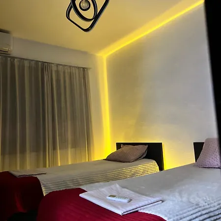 Montrix Cozy In Center Tiran